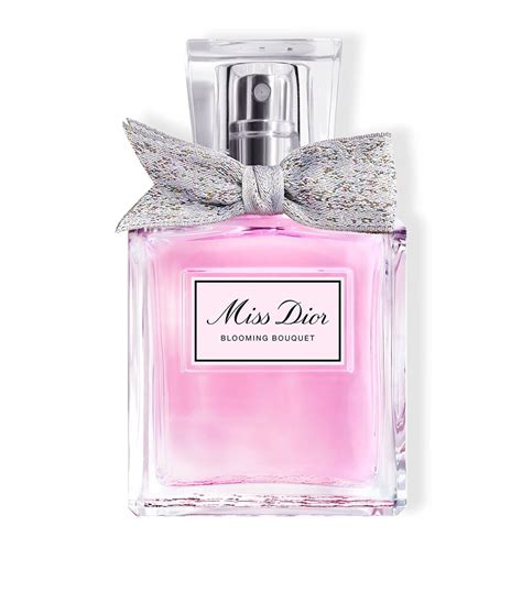 miss dior perfume blooming bouquet.